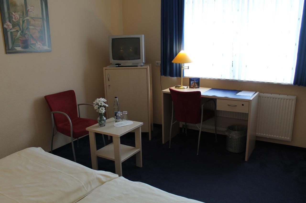 Gasthaus Zur Alten Eiche Hamburg Ruang foto